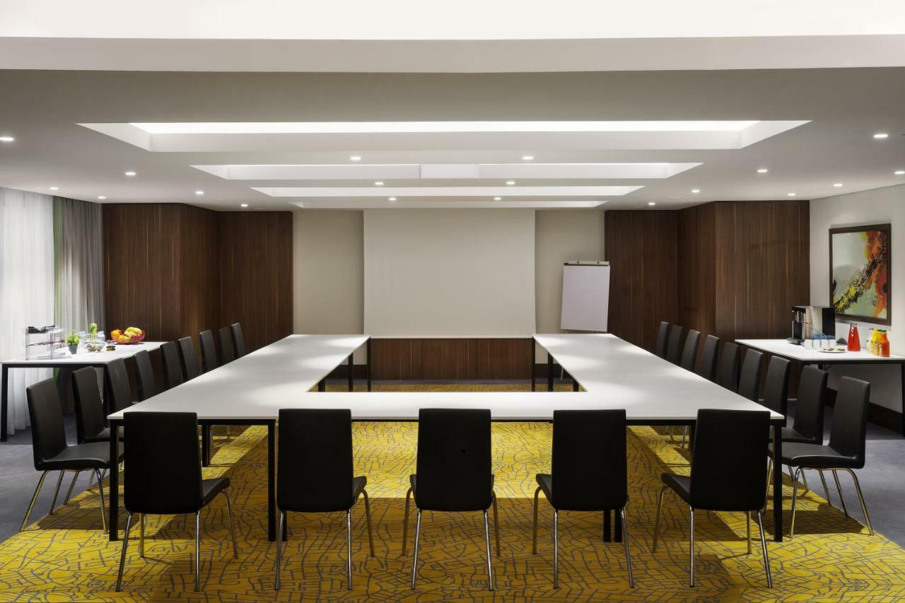 Park Inn By Radisson Makkah Aziziyah Mekka Eksteriør bilde The meeting room at the hotel